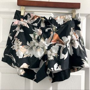 Athleta Floral Shorts Size 8